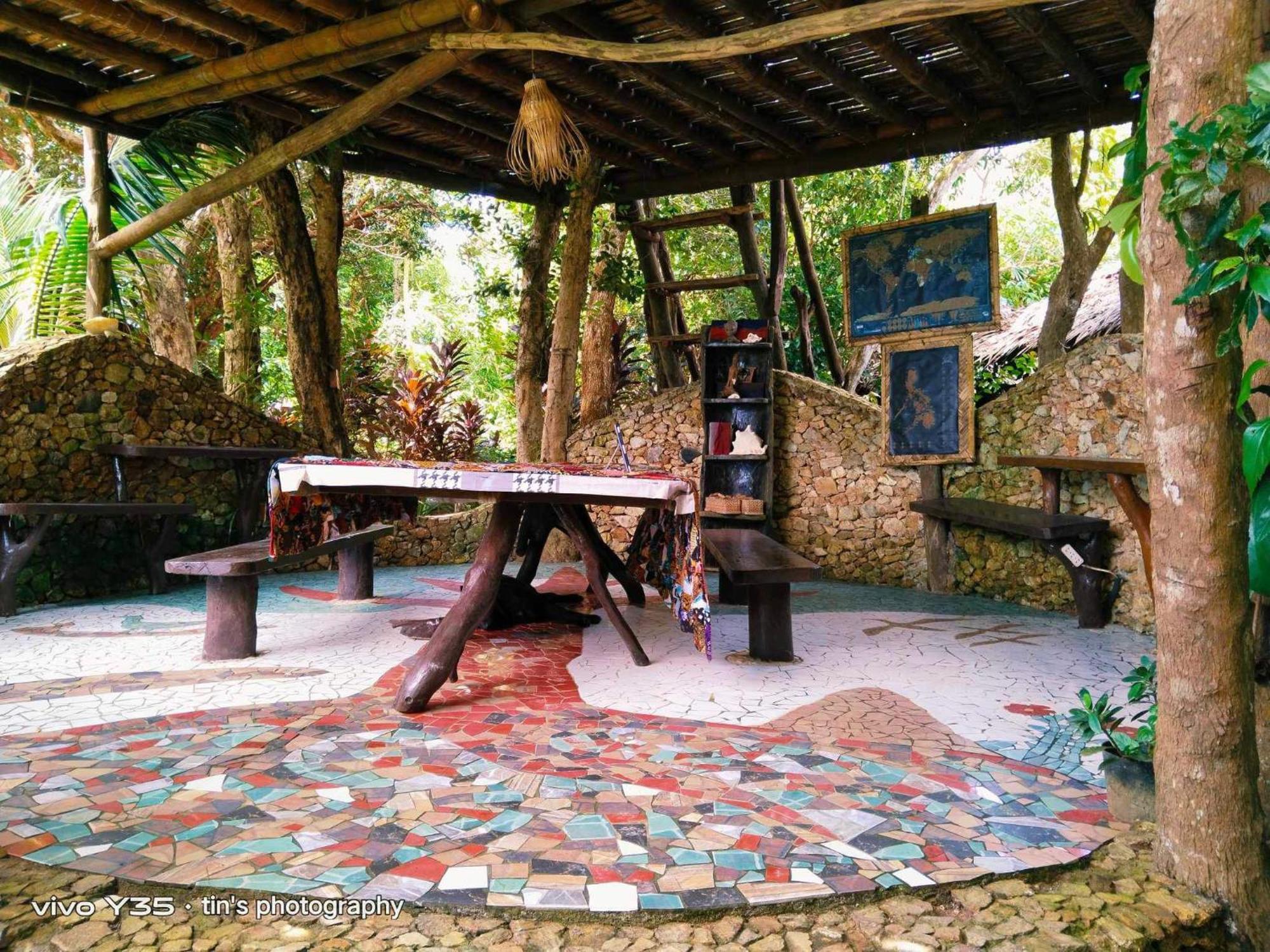 Sanctuaria Treehouses Бусуанга Екстериор снимка