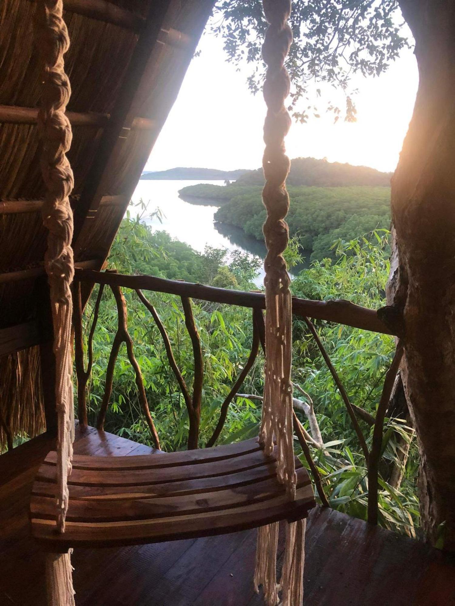 Sanctuaria Treehouses Бусуанга Екстериор снимка